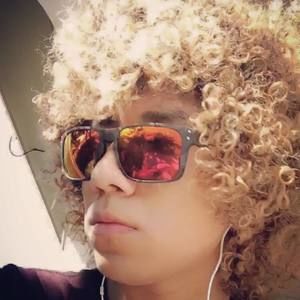 Meet your Posher, Manuel